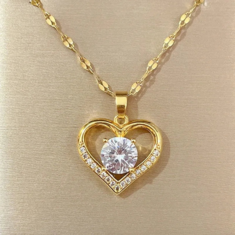 Heart Lips Pendant Necklace