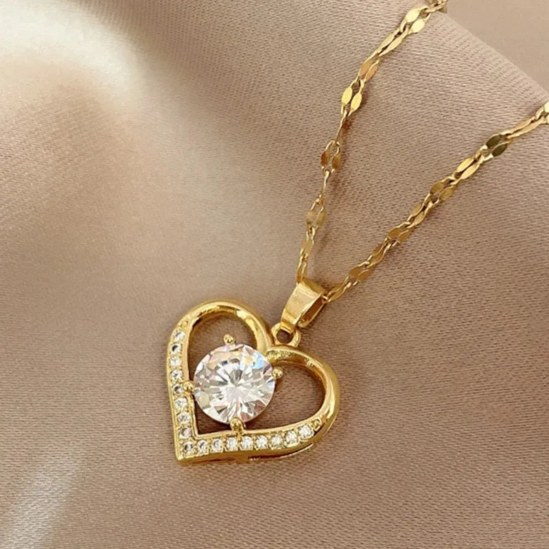 Heart Lips Pendant Necklace